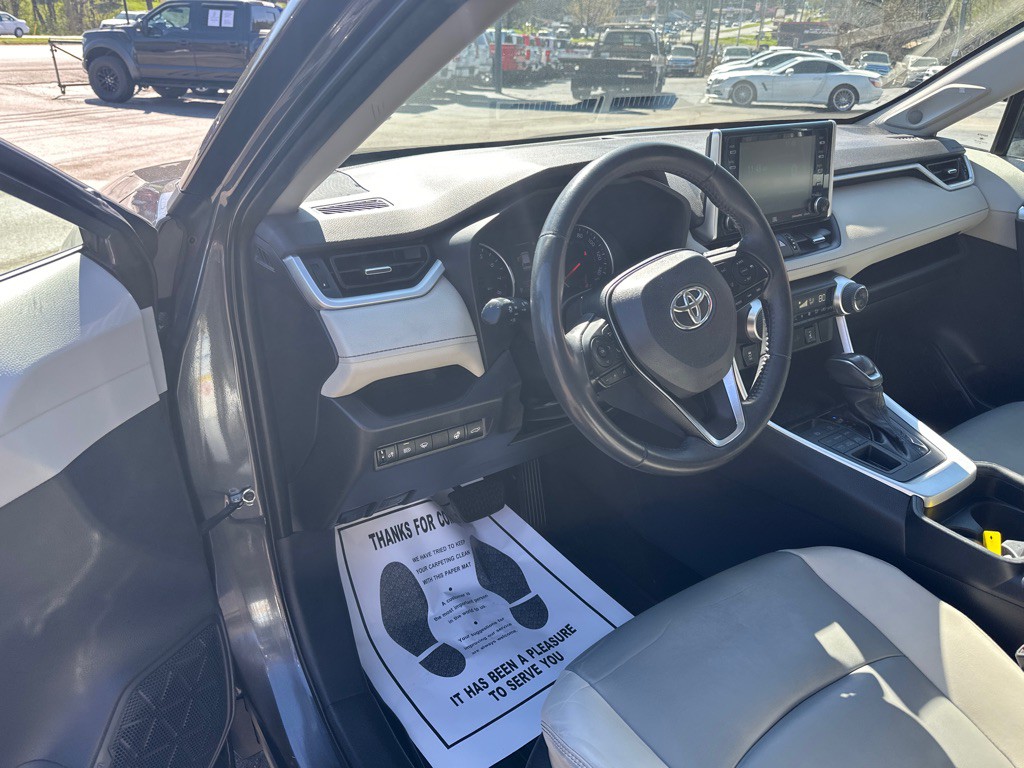 2019 Toyota Rav4 Image 15