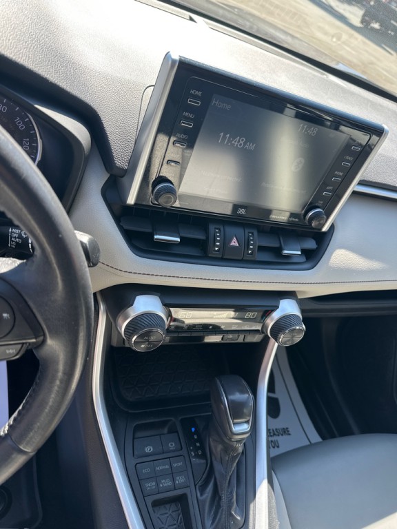 2019 Toyota Rav4 Image 17