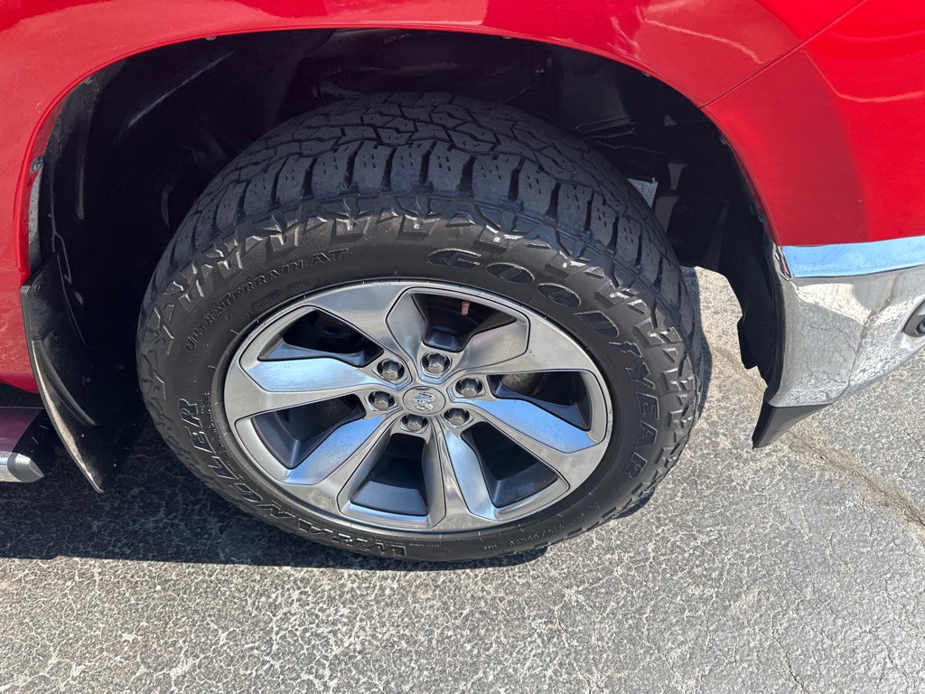 2019 RAM 1500 Image 7