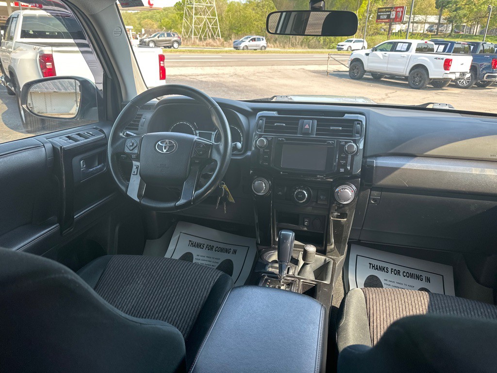 2015 Toyota 4Runner Image 12