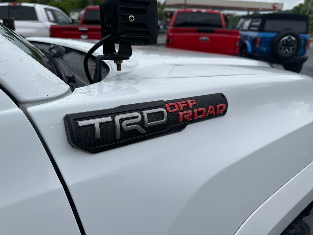 2020 Toyota Tacoma Image 6
