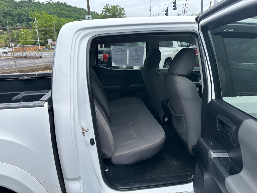 2020 Toyota Tacoma Image 7