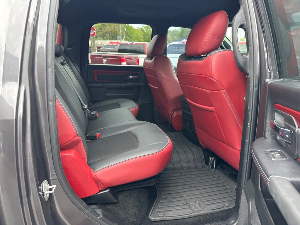 2016 RAM 1500 Image 9