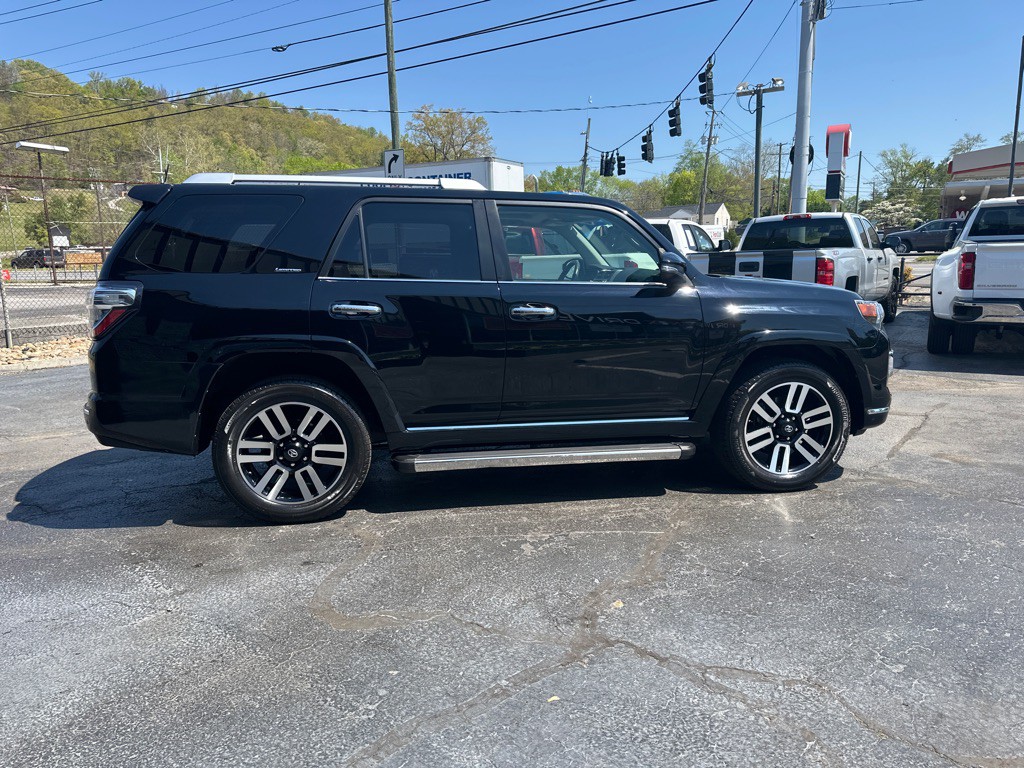 2016 Toyota 4Runner Image 4