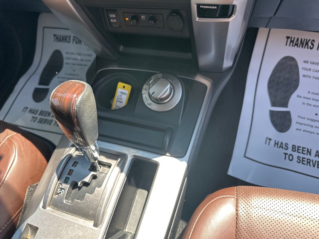 2016 Toyota 4Runner Image 11