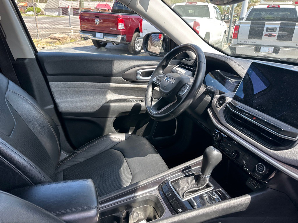 2022 Jeep Compass Image 8