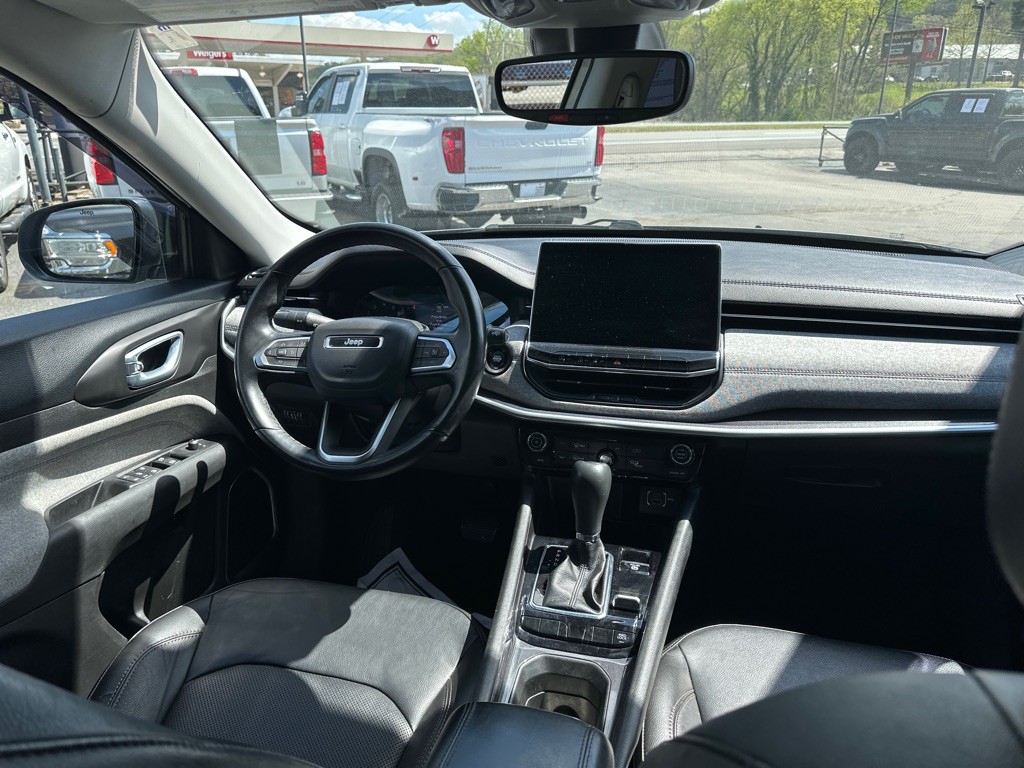 2022 Jeep Compass Image 9
