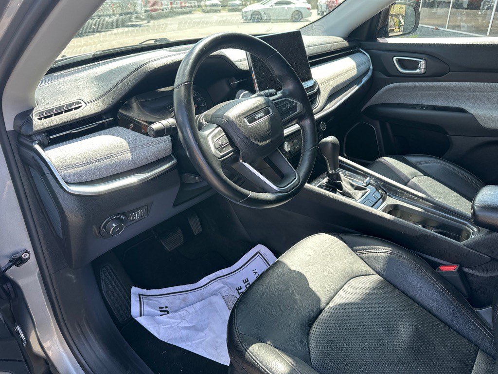 2022 Jeep Compass Image 13
