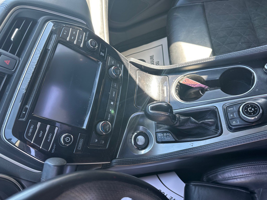 2016 Nissan Maxima Image 15