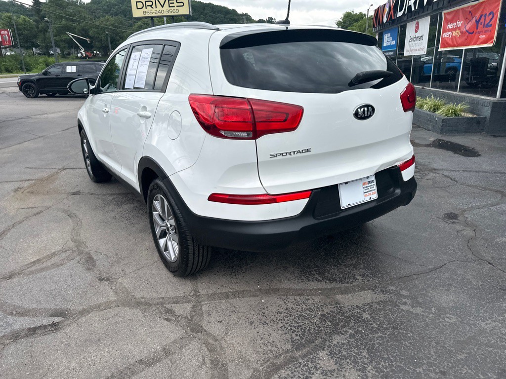 2016 Kia Sportage Image 2