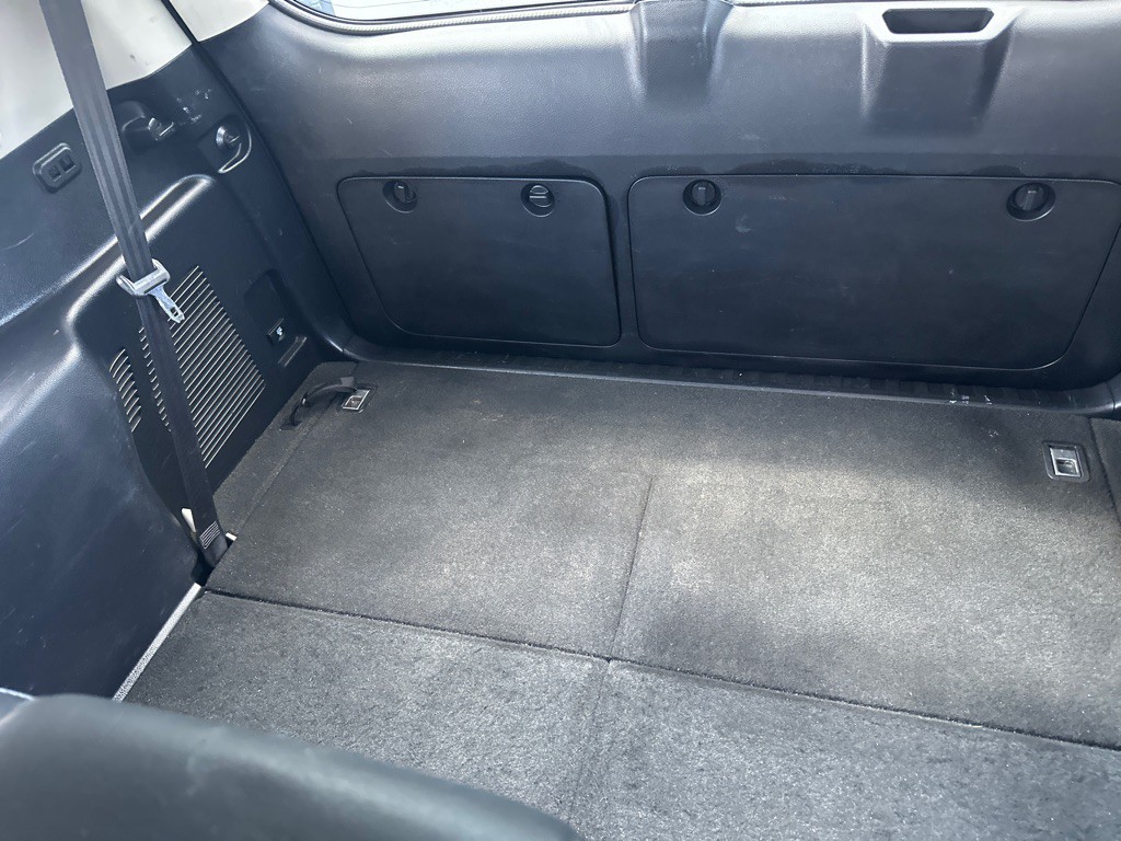 2015 Lexus GX Image 13