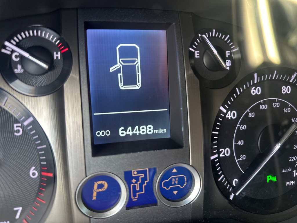 2015 Lexus GX Image 19