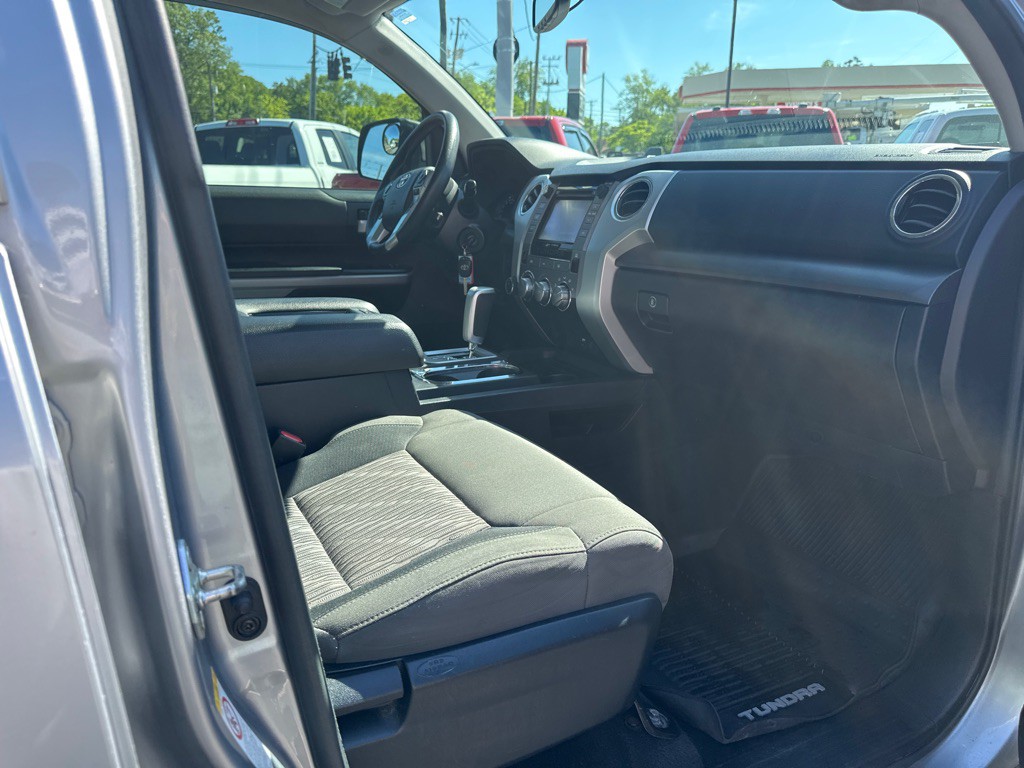 2018 Toyota Tundra Image 9
