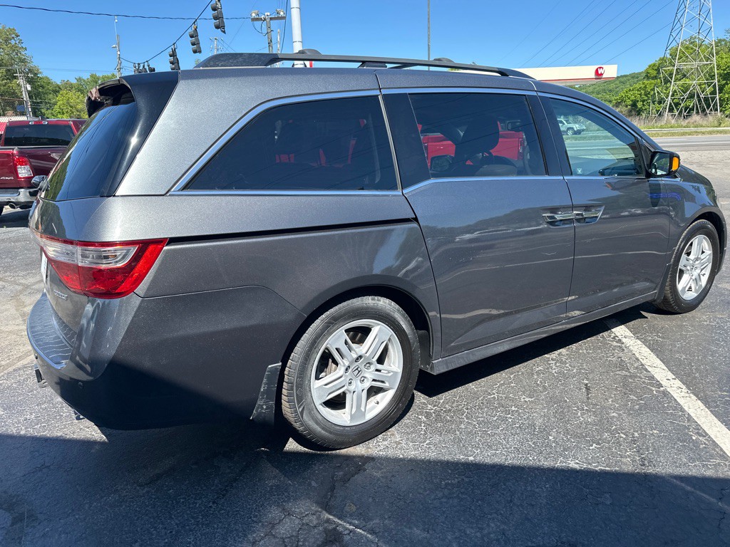 2011 Honda Odyssey Image 4