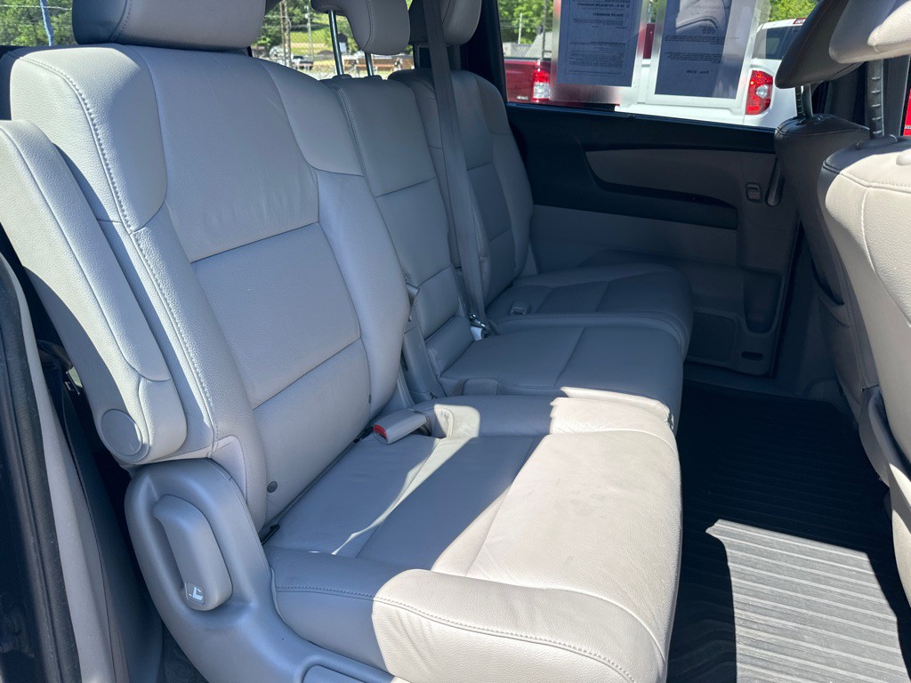 2011 Honda Odyssey Image 12