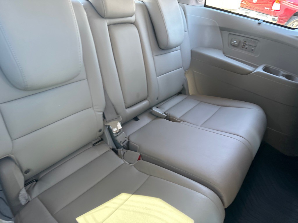2011 Honda Odyssey Image 13