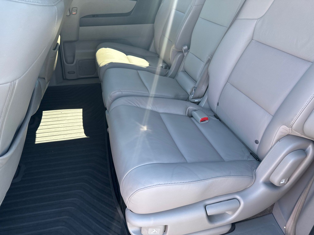 2011 Honda Odyssey Image 15