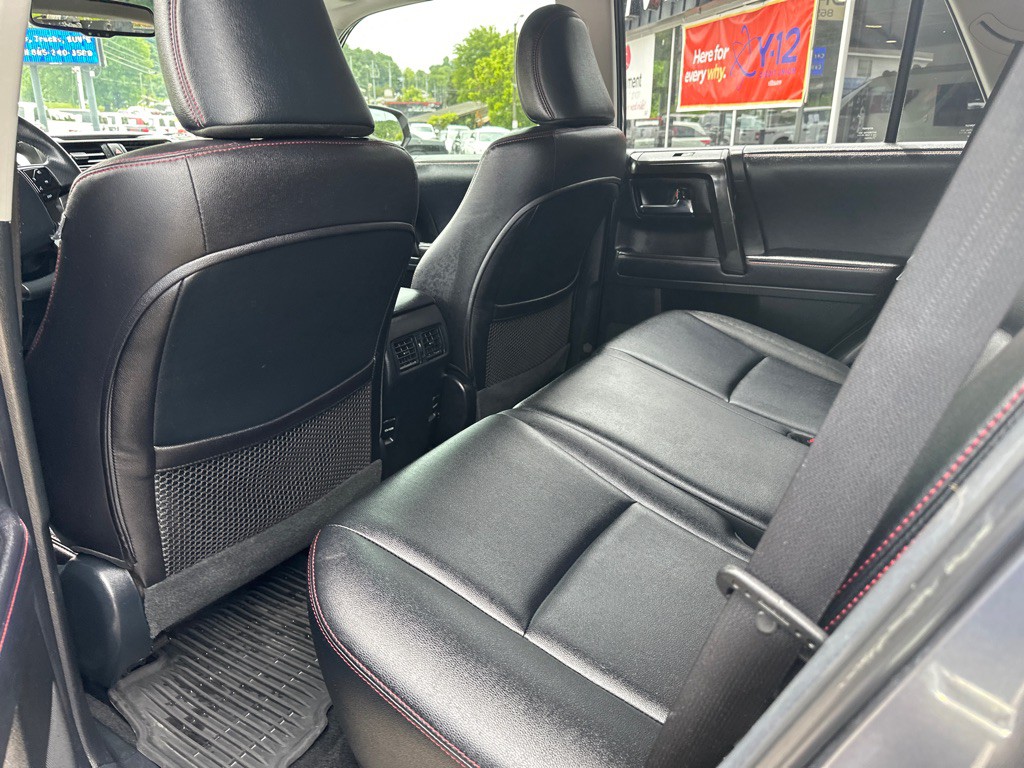 2018 Toyota 4Runner Image 14