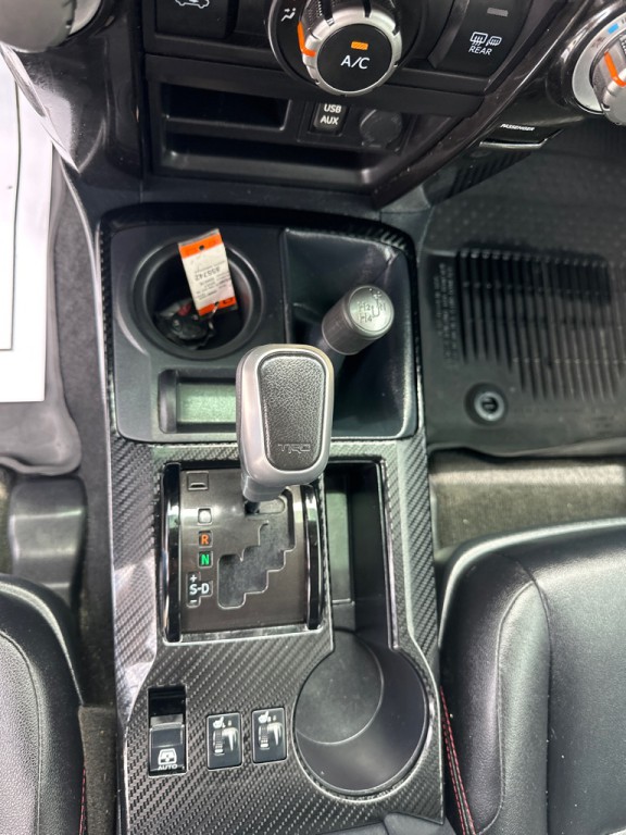 2018 Toyota 4Runner Image 18