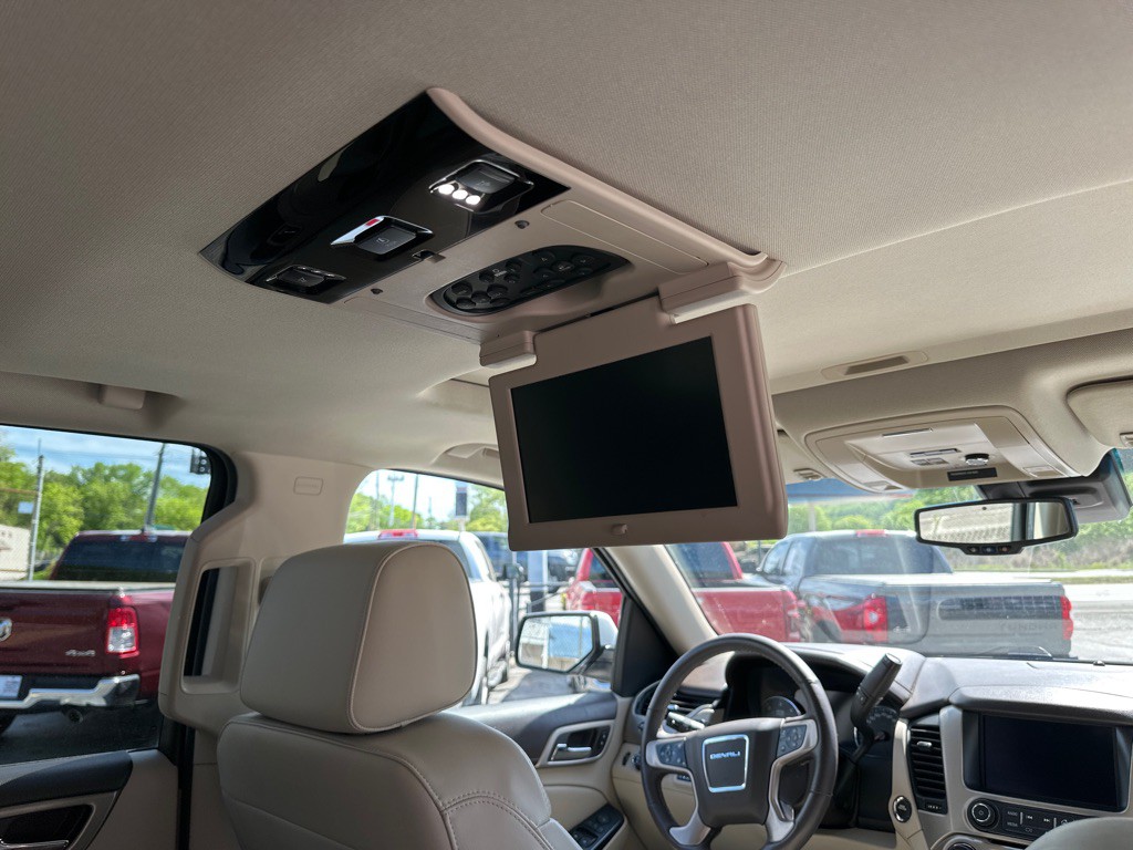 2017 GMC Yukon Image 12