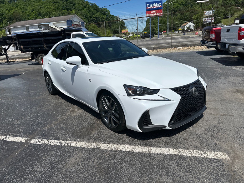 2017 Lexus IS Image 5