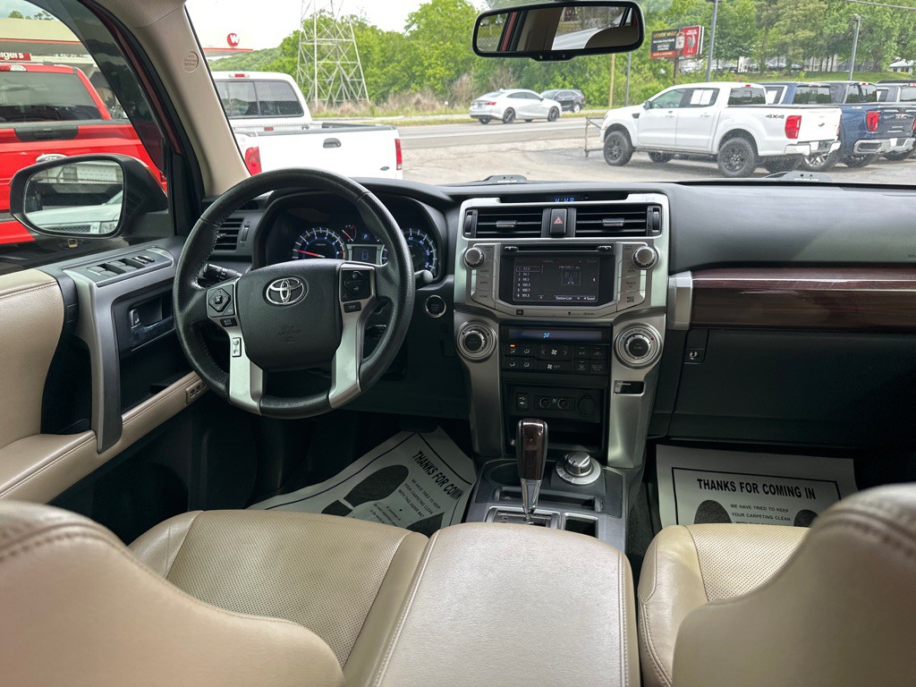 2015 Toyota 4Runner Image 13