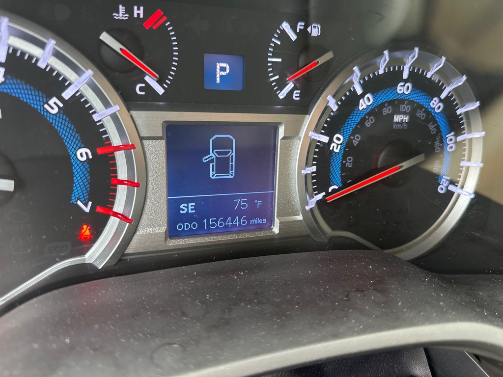 2015 Toyota 4Runner Image 16