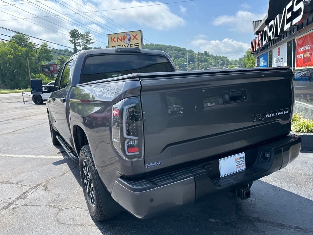 2016 Toyota Tundra Image 2