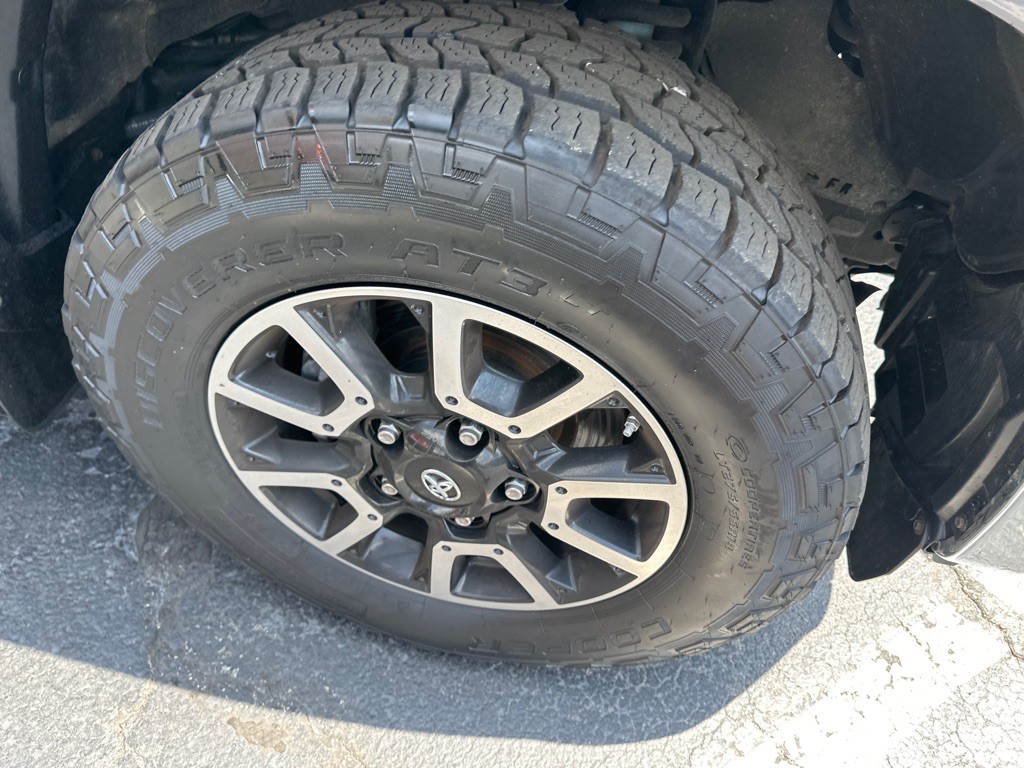 2016 Toyota Tundra Image 6