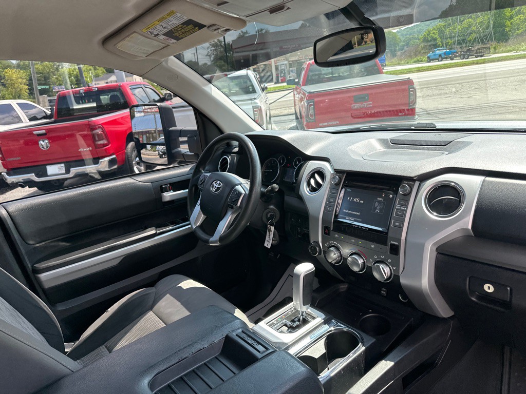 2016 Toyota Tundra Image 8
