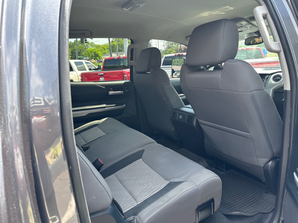 2016 Toyota Tundra Image 9