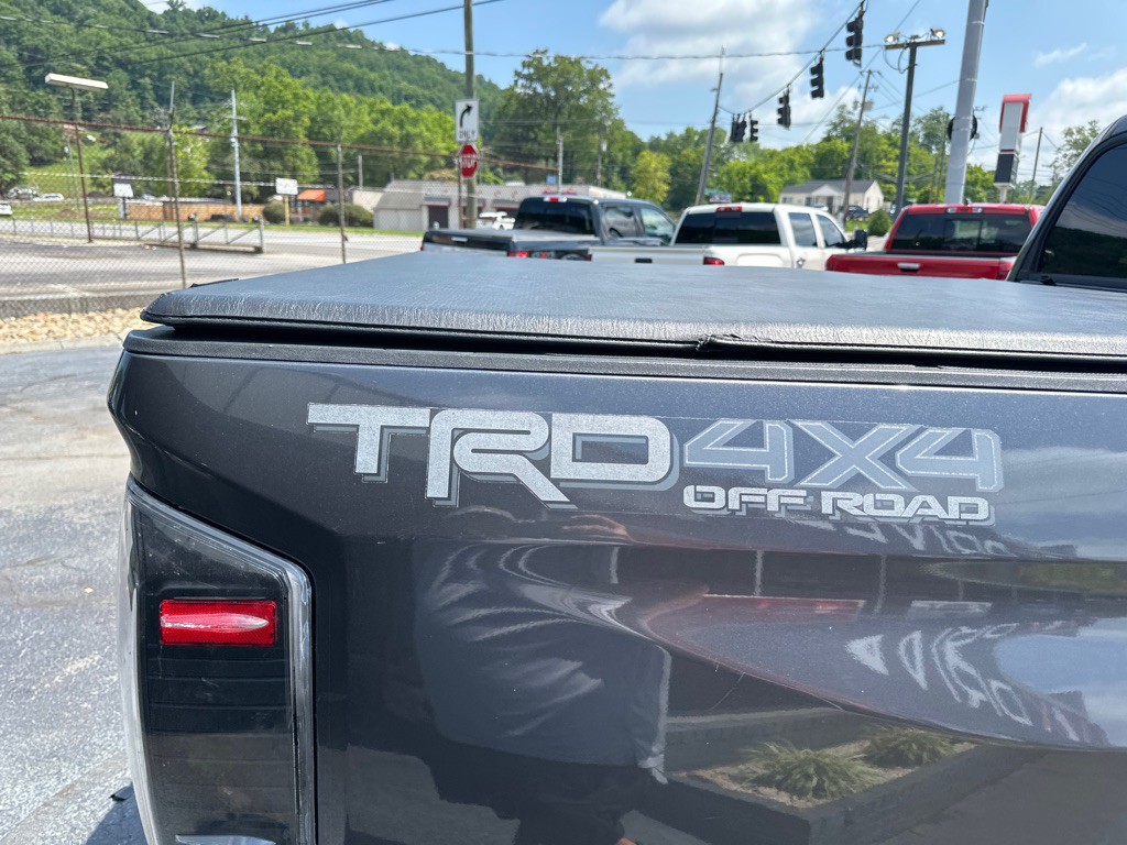 2016 Toyota Tundra Image 11