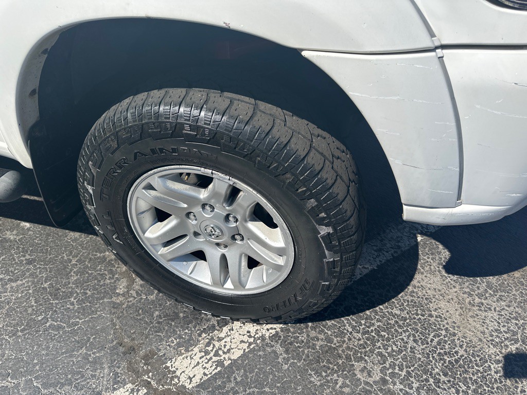 2005 Toyota Tundra Image 6
