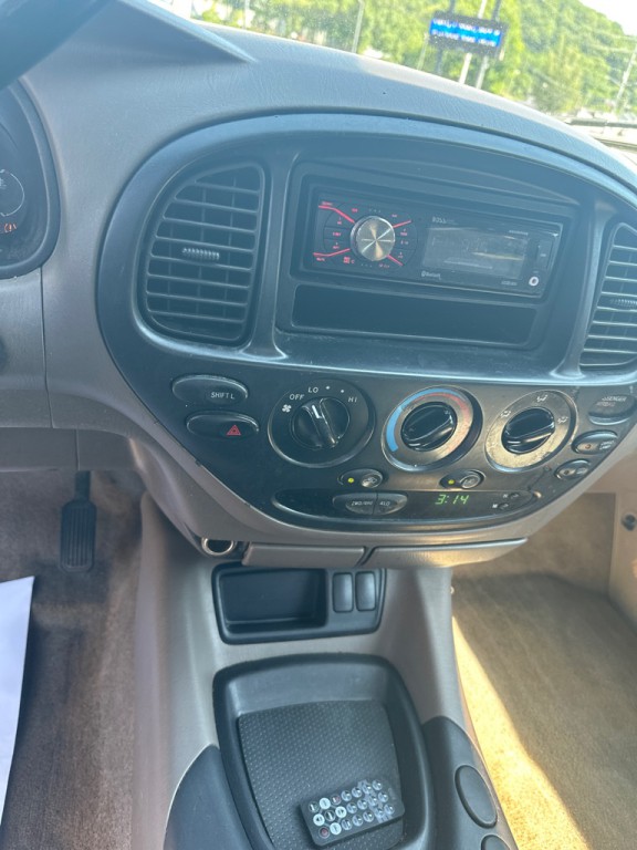 2005 Toyota Tundra Image 11