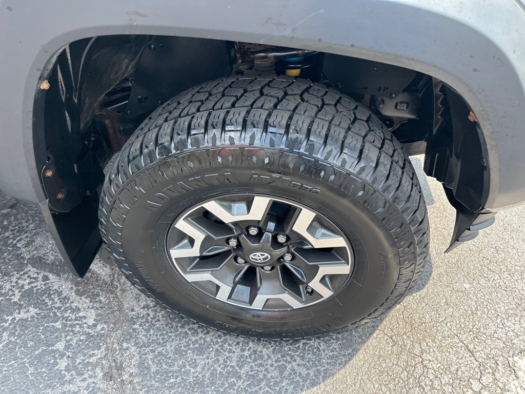 2016 Toyota Tacoma Image 7