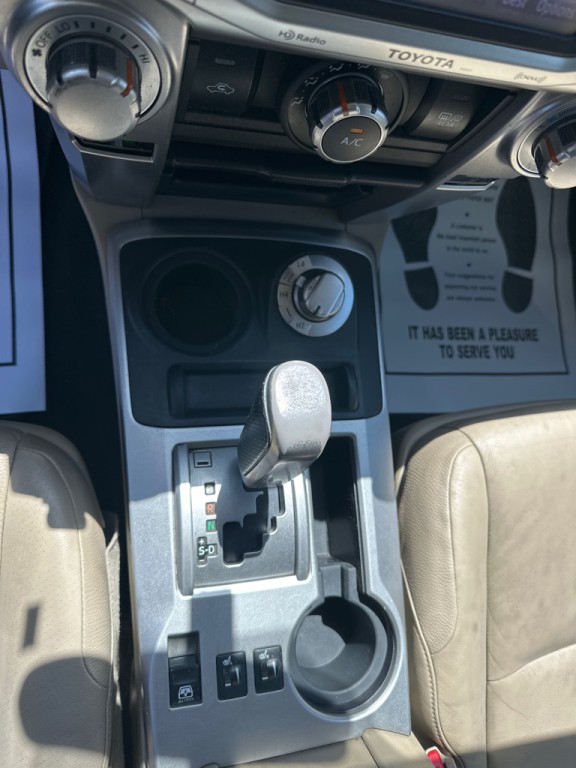 2013 Toyota 4Runner Image 18