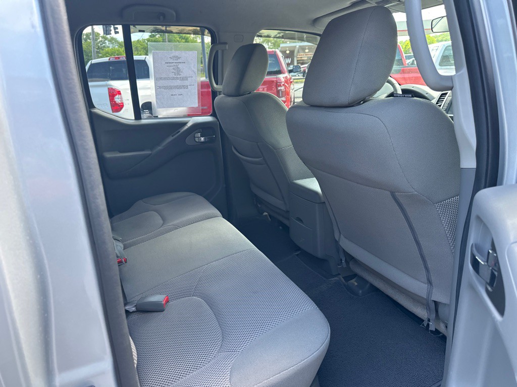 2019 Nissan Frontier Image 9