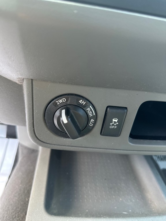 2019 Nissan Frontier Image 16