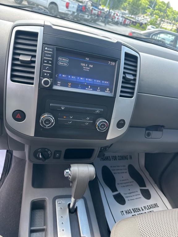 2019 Nissan Frontier Image 17