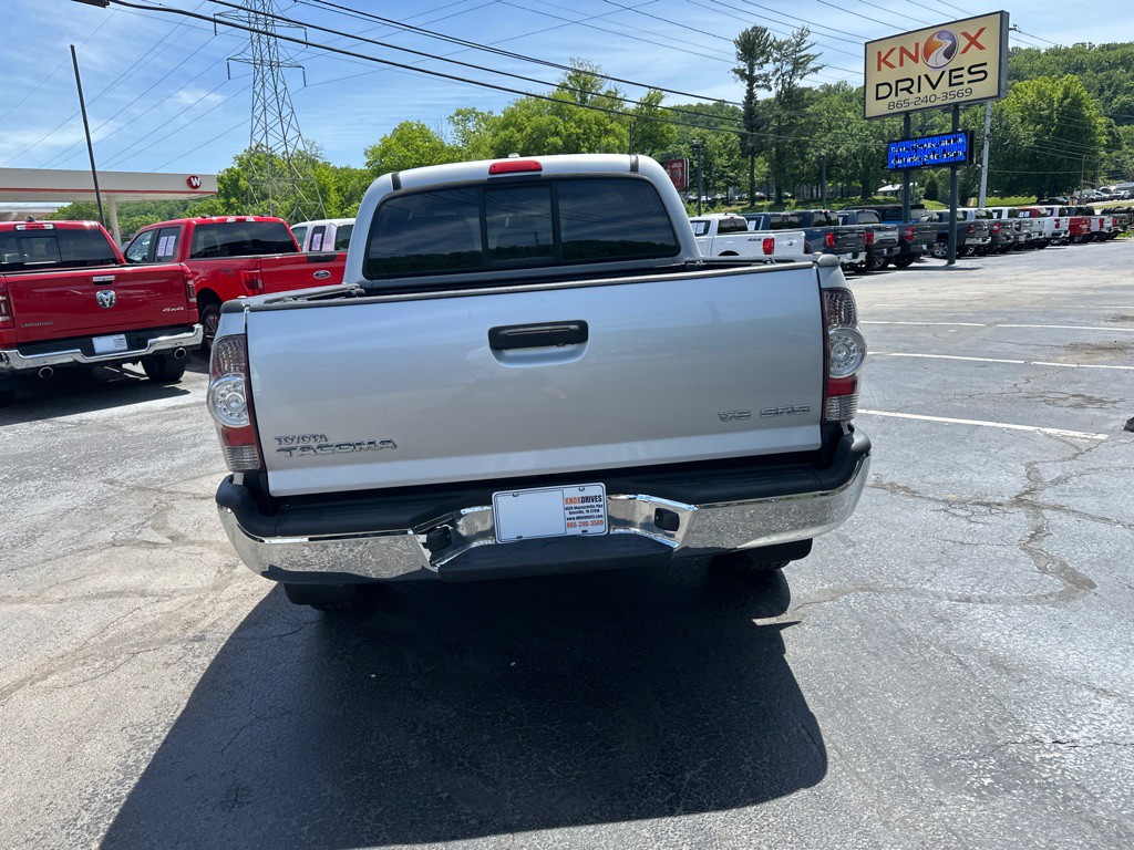2010 Toyota Tacoma Image 3