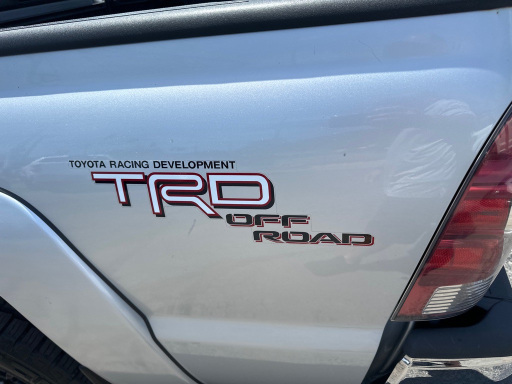 2010 Toyota Tacoma Image 13