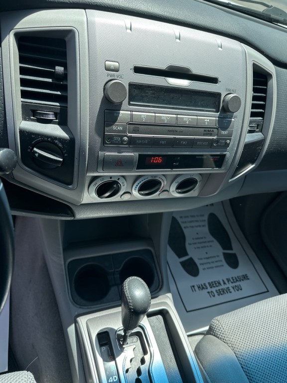 2010 Toyota Tacoma Image 18