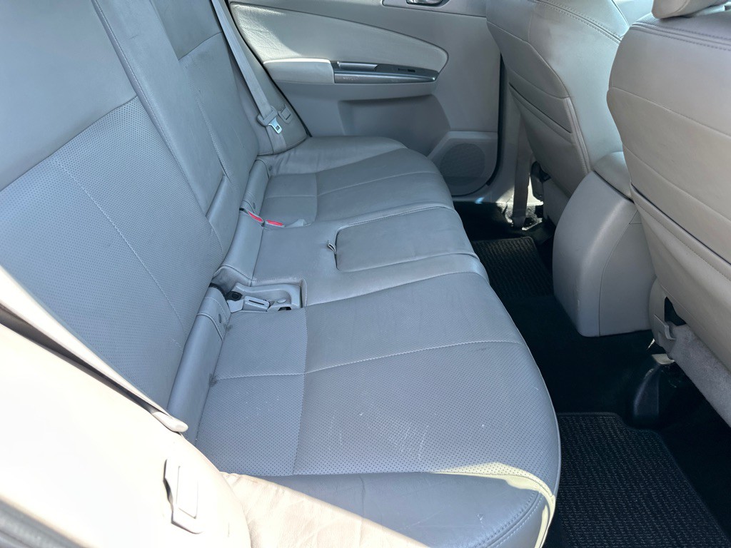 2012 Subaru Forester Image 11