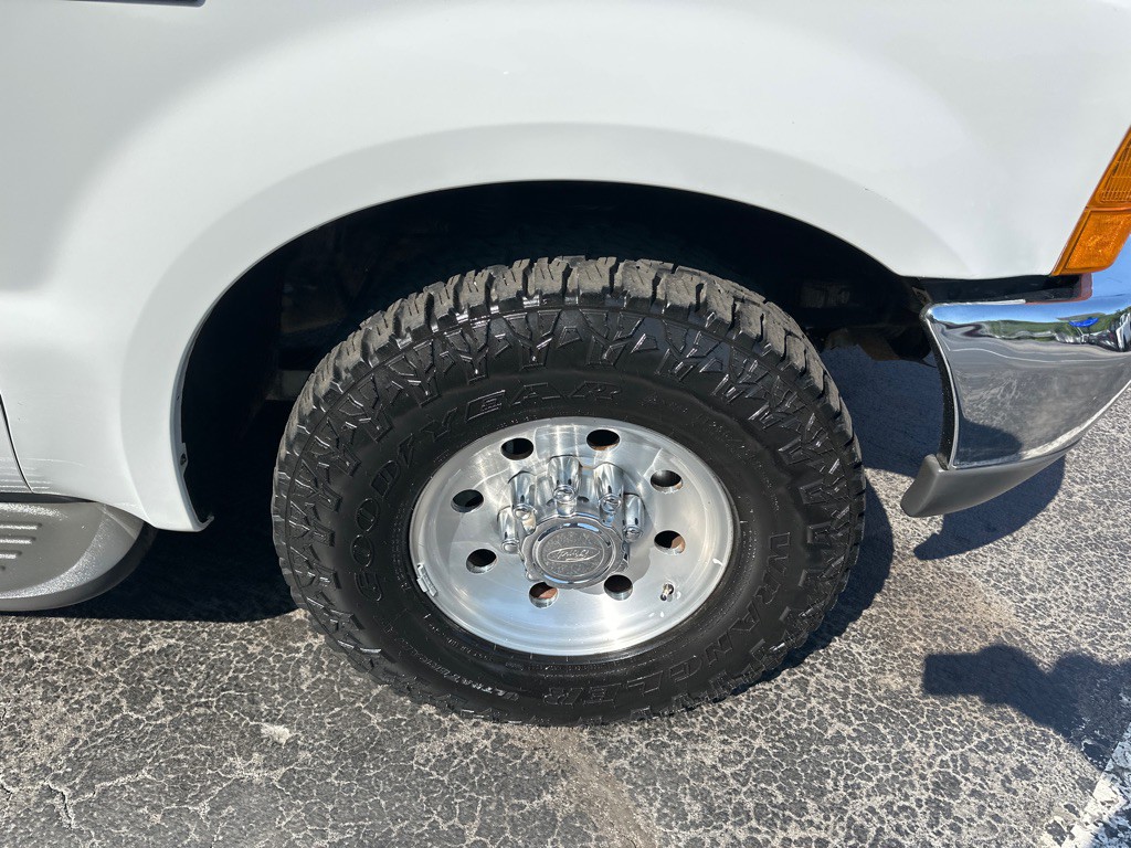 2000 Ford F-250 Image 7