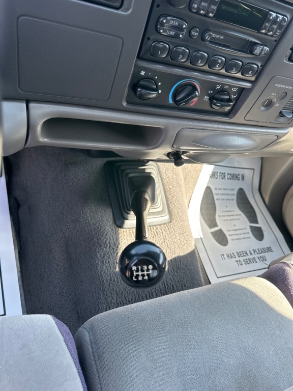 2000 Ford F-250 Image 17