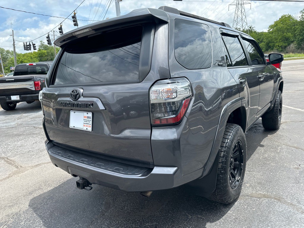 2018 Toyota 4Runner Image 3