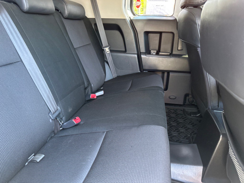 2008 Toyota FJ Cruiser Image 11