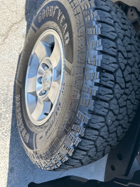 2008 Toyota FJ Cruiser Image 13