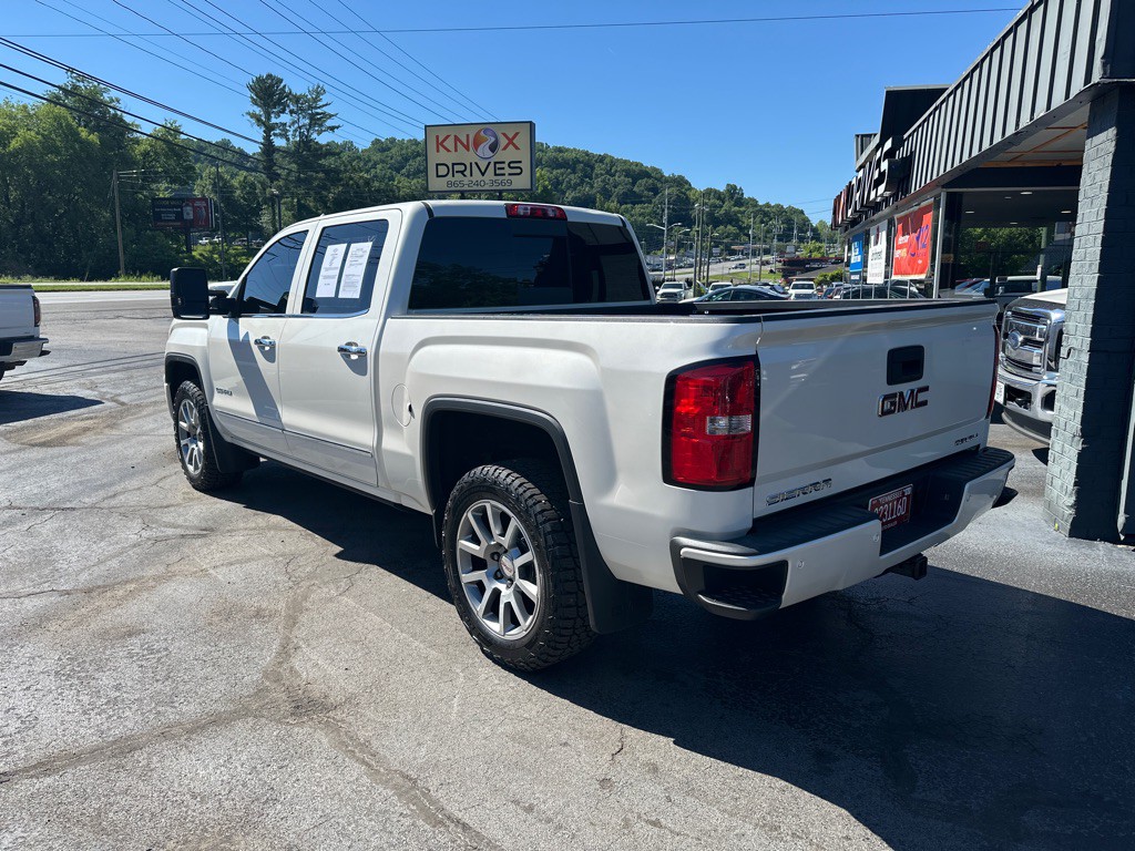 2015 GMC Sierra Image 2