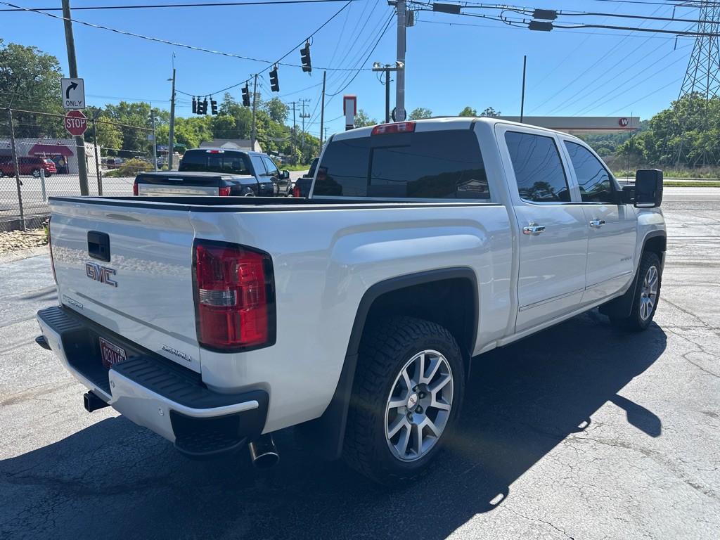 2015 GMC Sierra Image 3